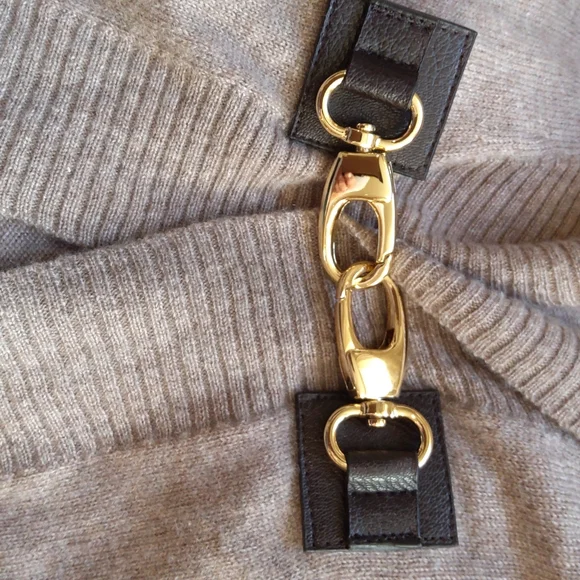 MAGASHONI New York 100 % cashmere cardigan size S